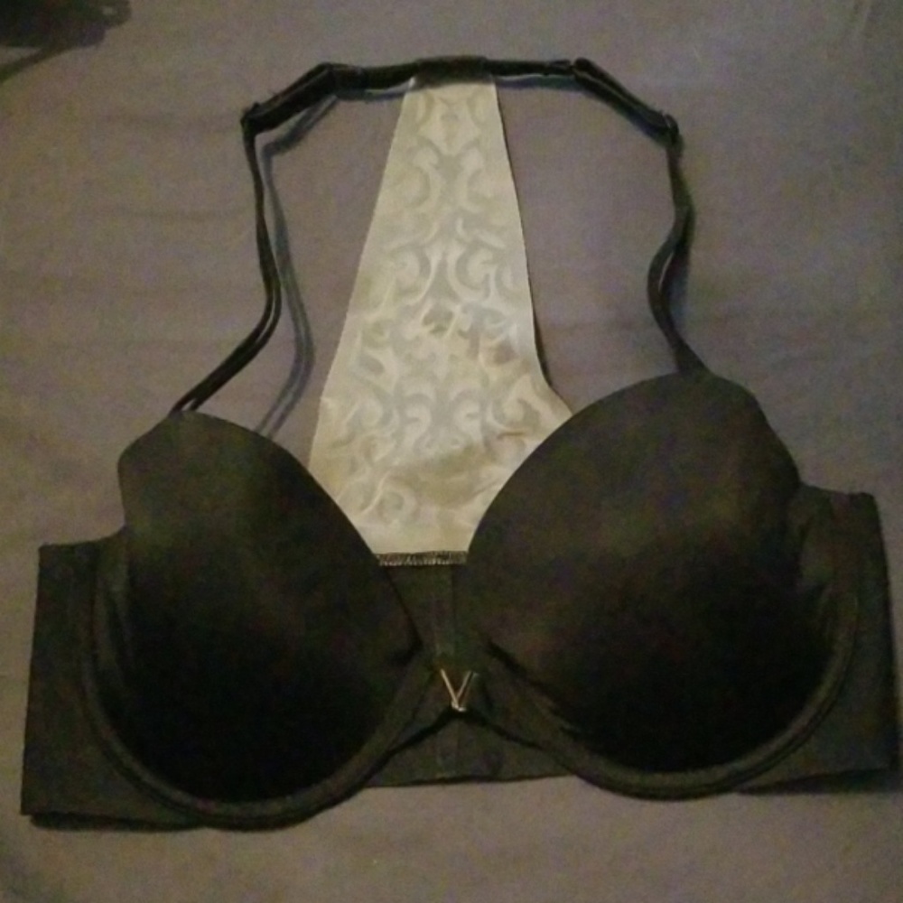 FRONT CLOSE VS BRA 34D